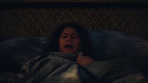 euphoria zendaya gets eaten out